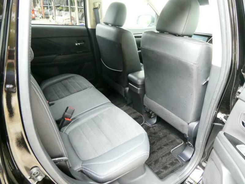 OUTLANDER PHEV