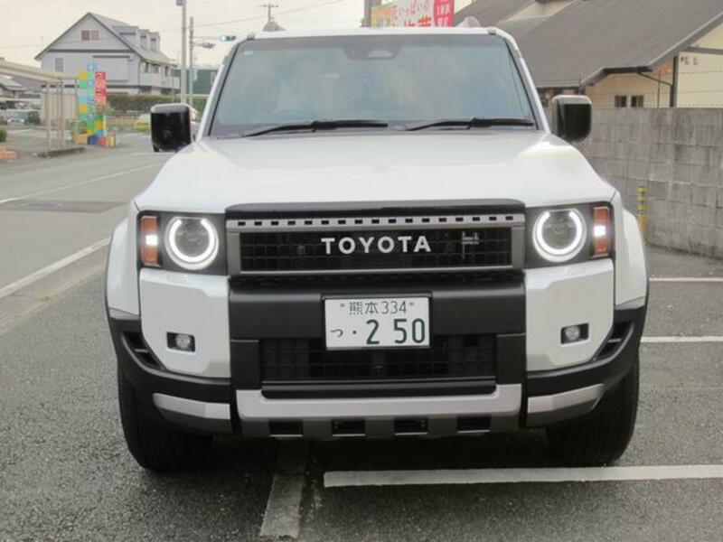 LAND CRUISER 250