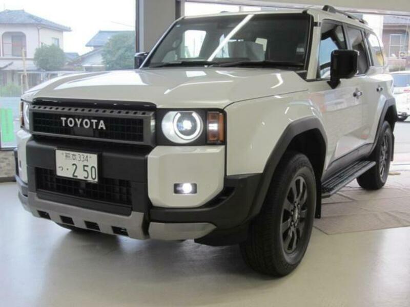 TOYOTA LAND CRUISER 250