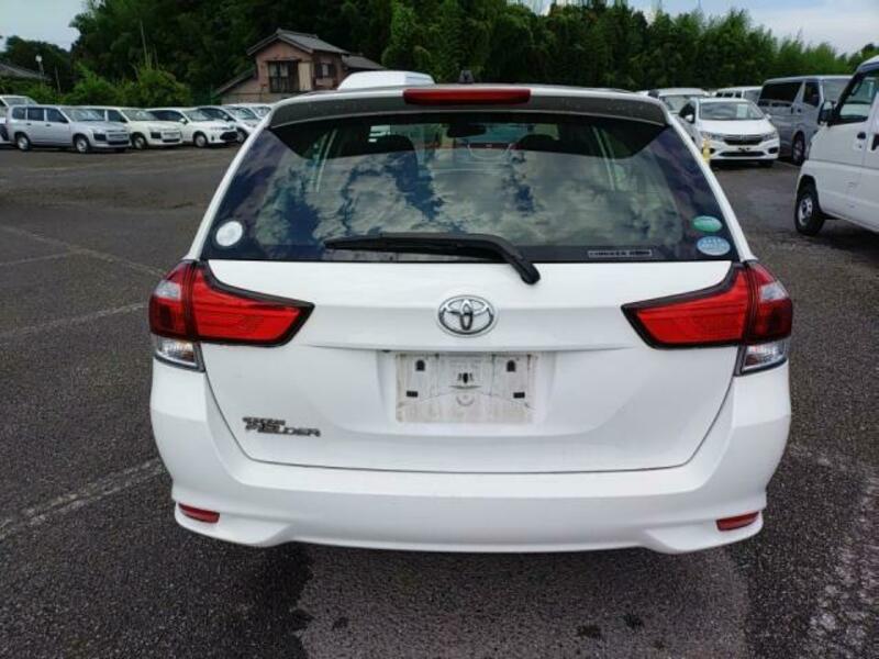 COROLLA FIELDER