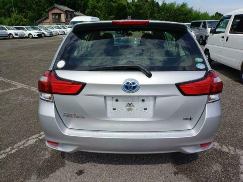 COROLLA FIELDER