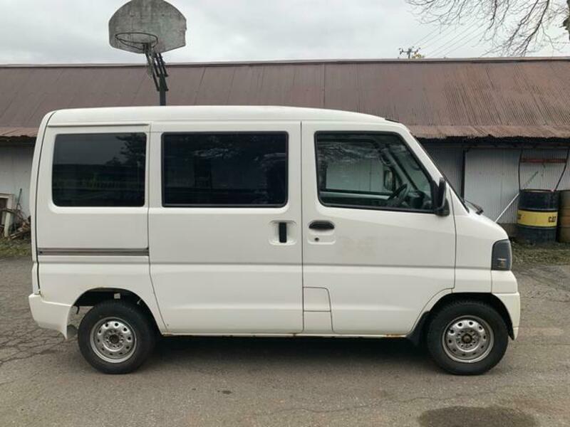 MINICAB VAN