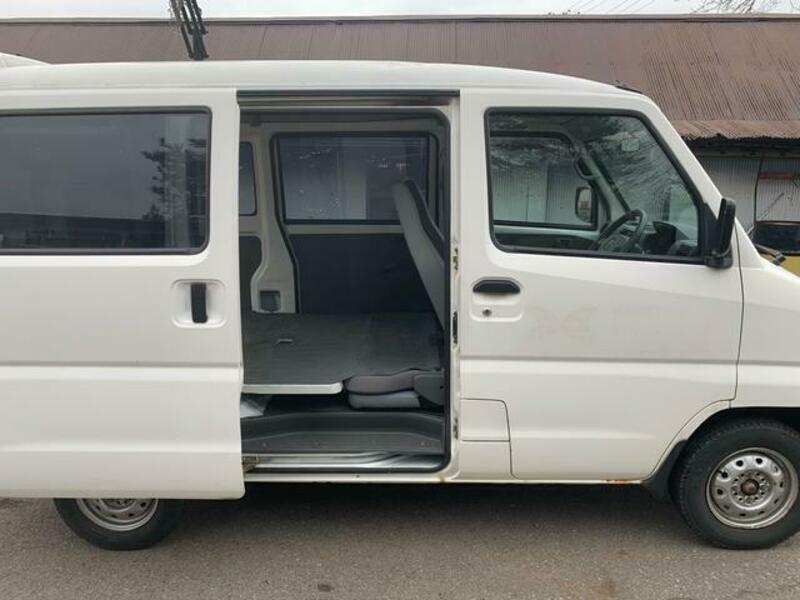 MINICAB VAN