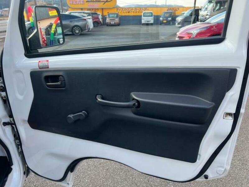 MINICAB TRUCK