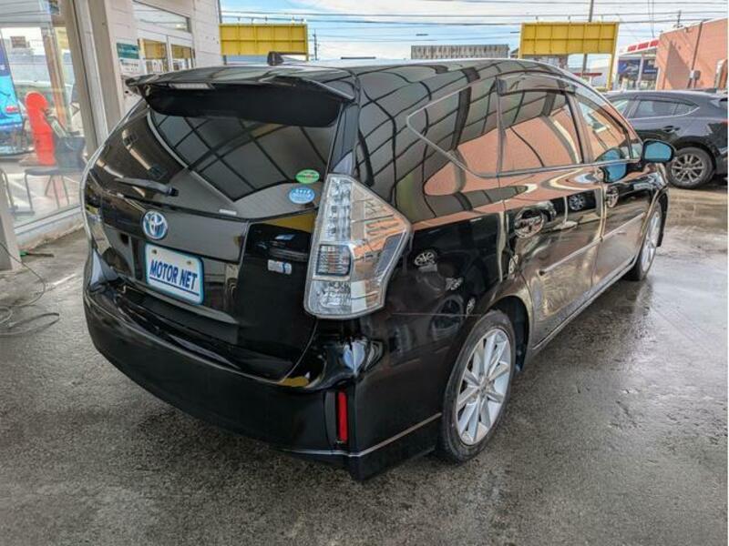 PRIUS ALPHA