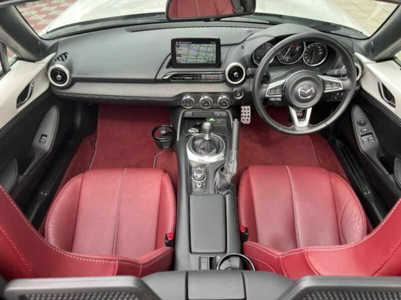 ROADSTER