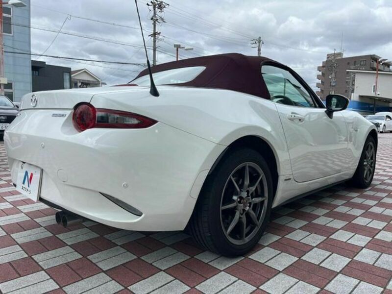 ROADSTER