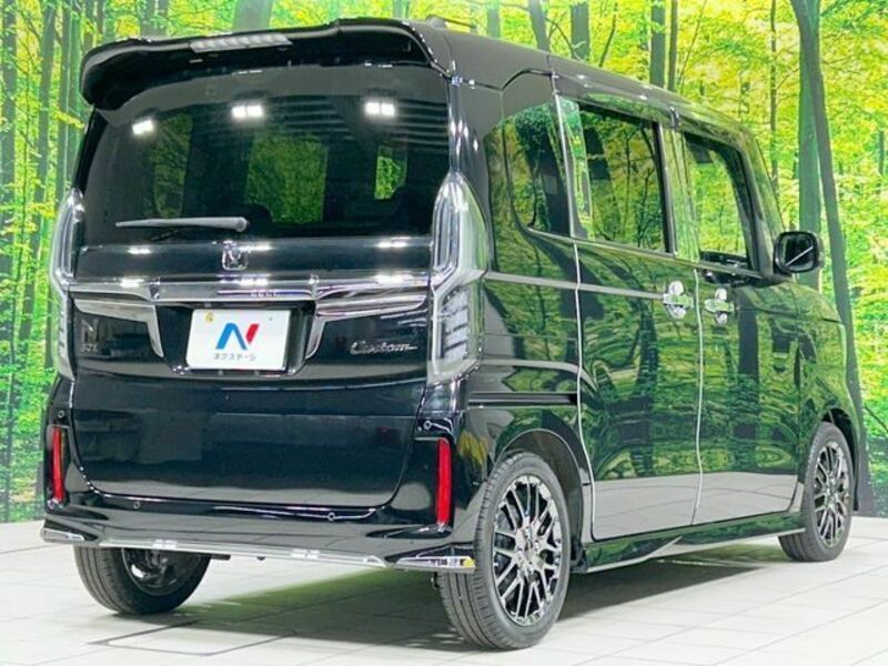 N BOX CUSTOM