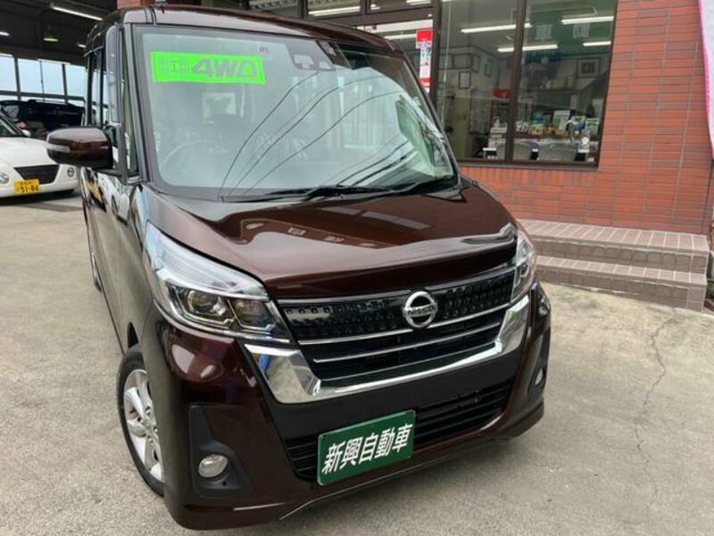 NISSAN DAYZ ROOX