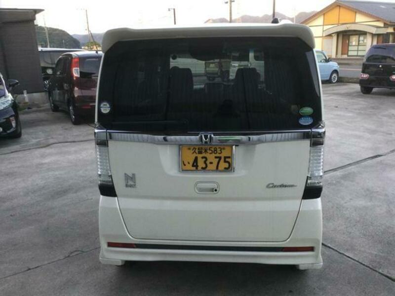 N BOX CUSTOM