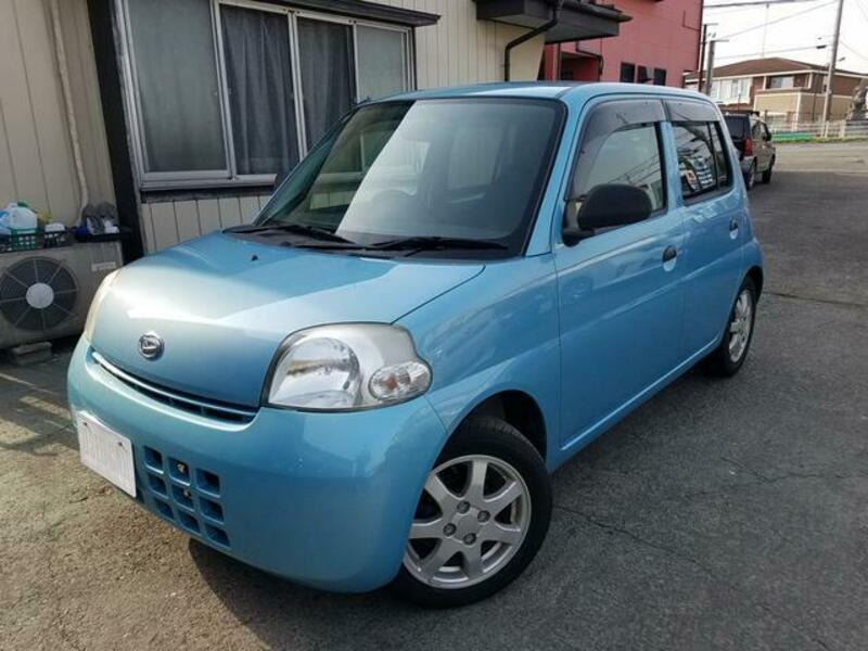 DAIHATSU ESSE