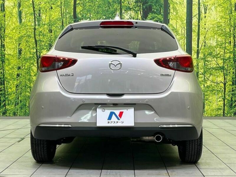 MAZDA2