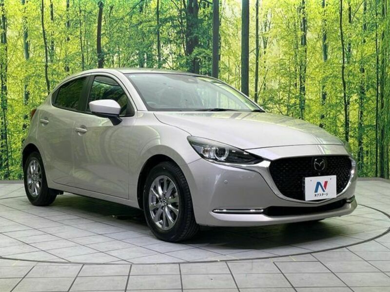 MAZDA2