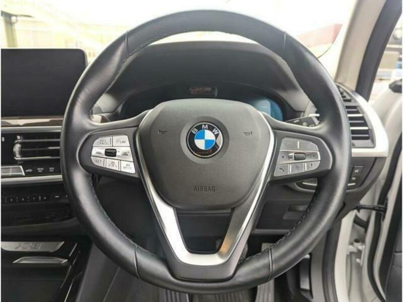 X3