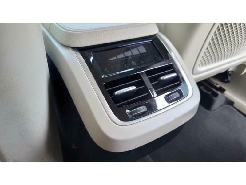 XC90