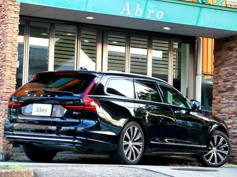 V90