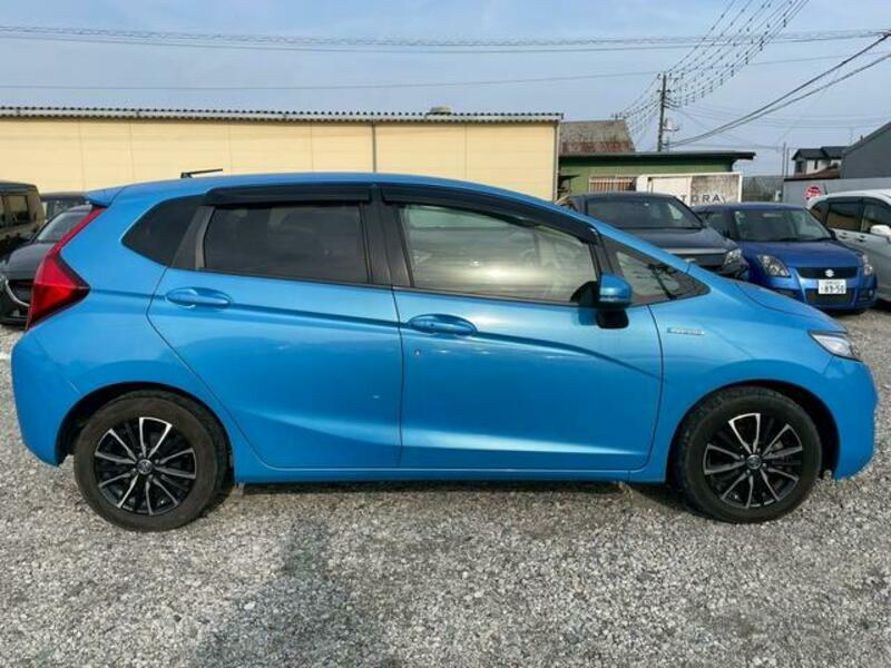 FIT HYBRID