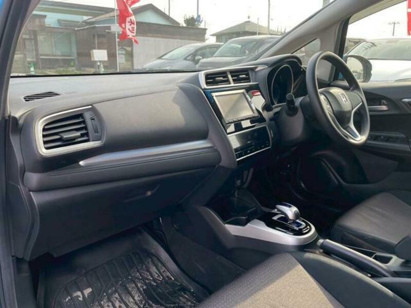 FIT HYBRID