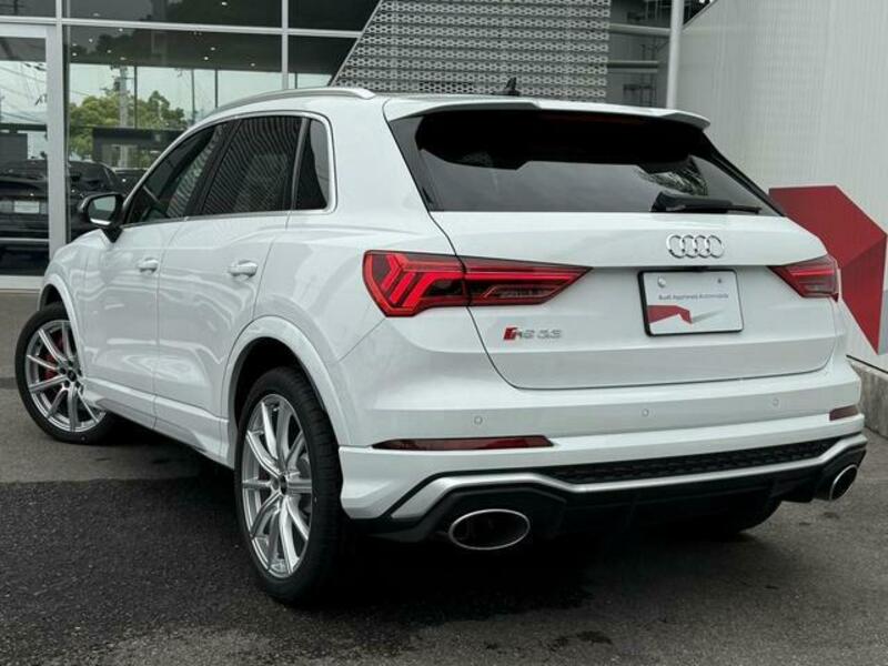RS Q3