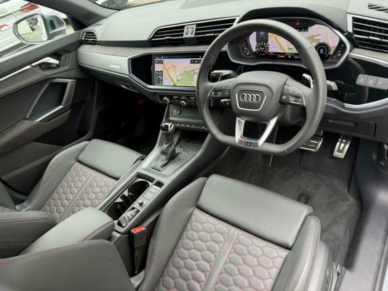 RS Q3