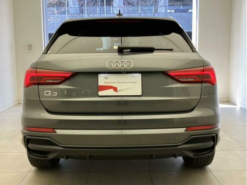 Q3