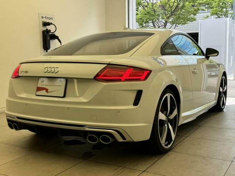 TTS COUPE