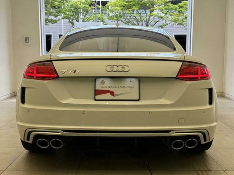 TTS COUPE
