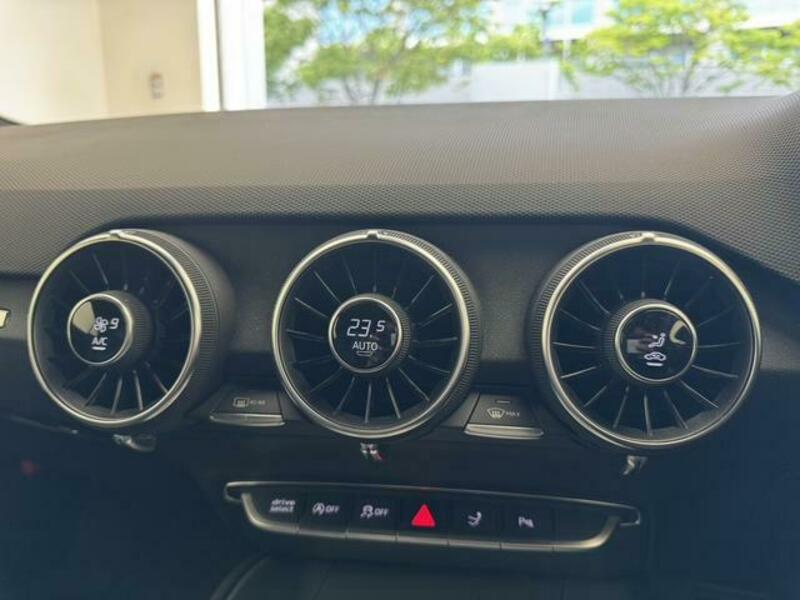 TTS COUPE