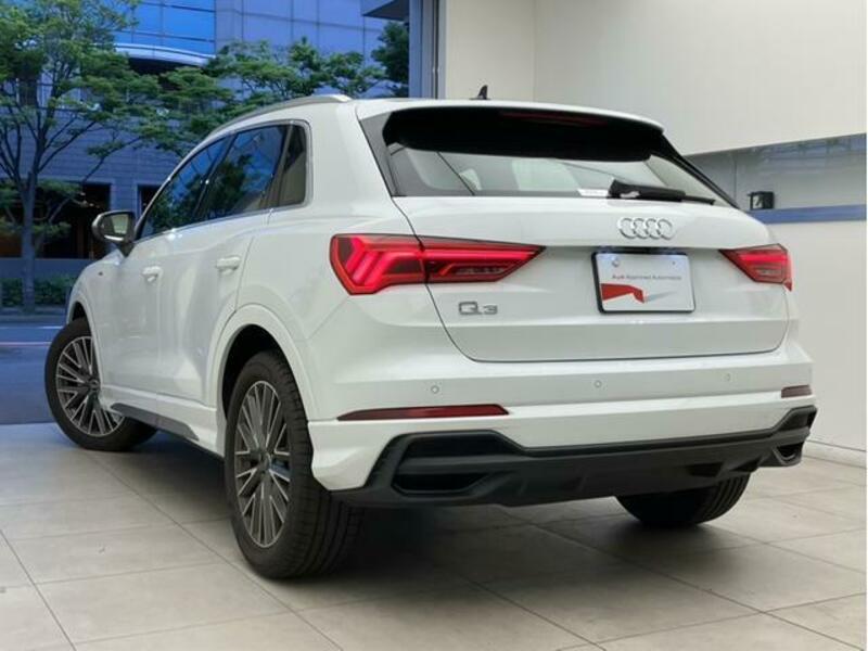 Q3