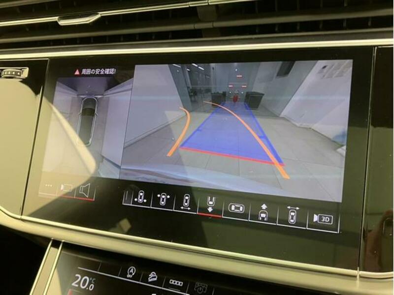Q7