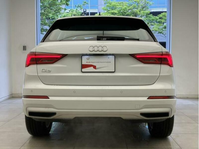 Q3