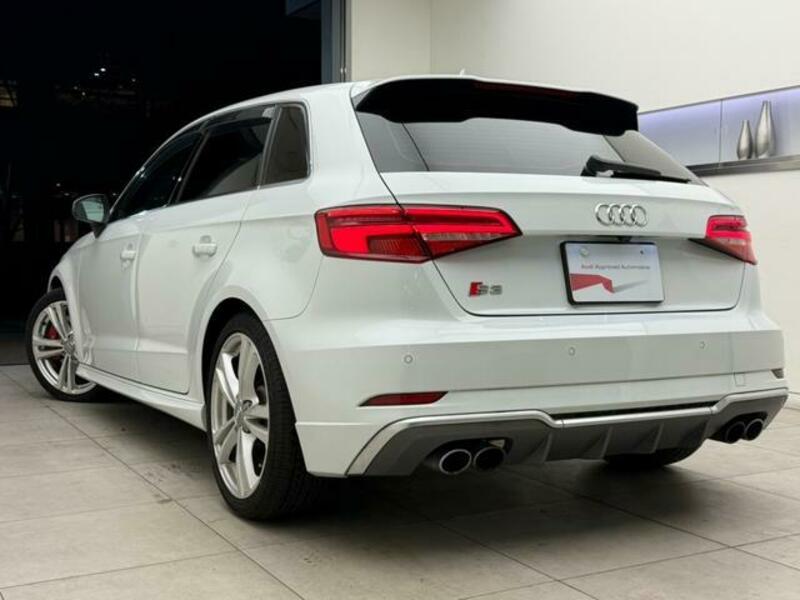 S3