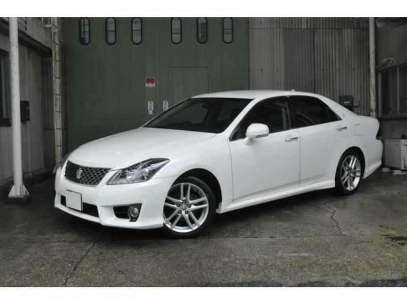 TOYOTA CROWN