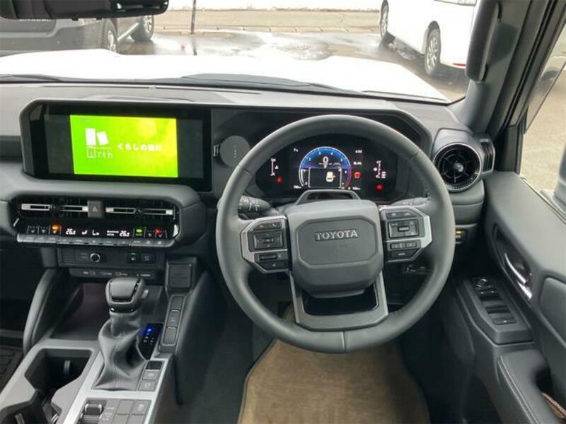 LAND CRUISER 250