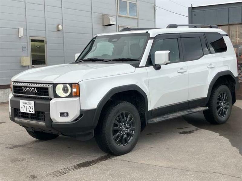 TOYOTA LAND CRUISER 250
