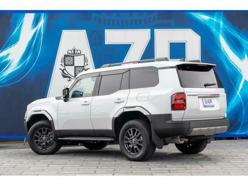 LAND CRUISER 250
