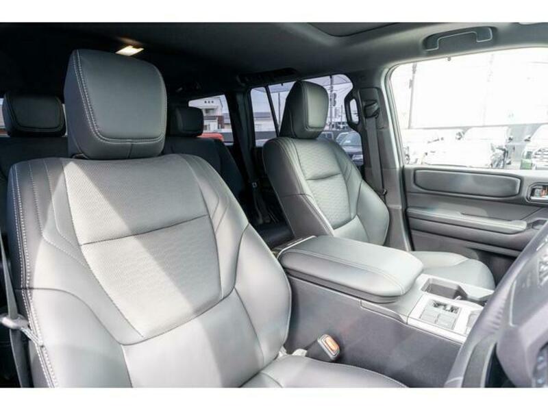 LAND CRUISER 250