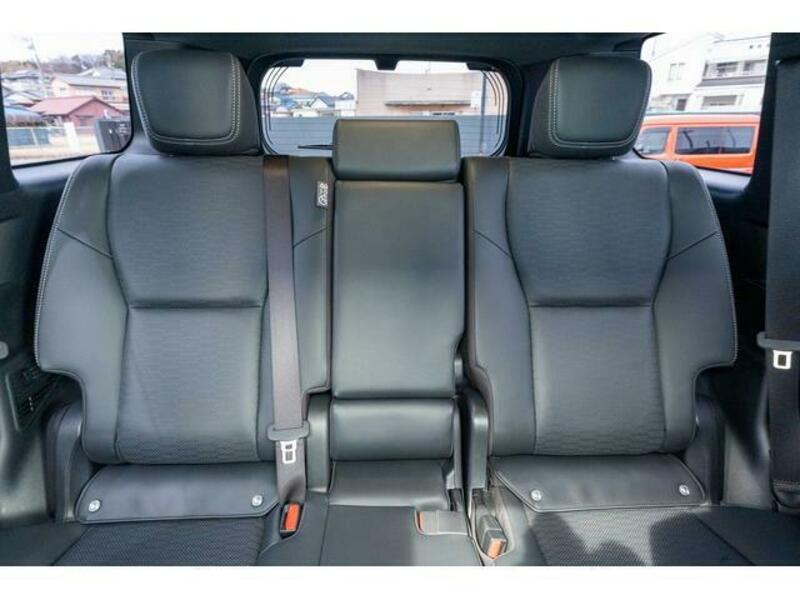 LAND CRUISER 250
