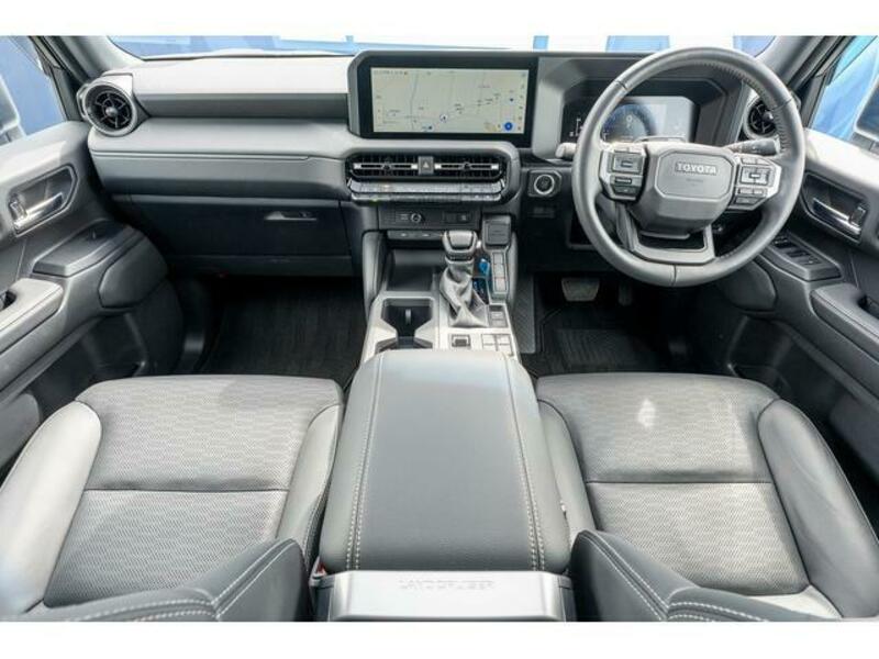 LAND CRUISER 250
