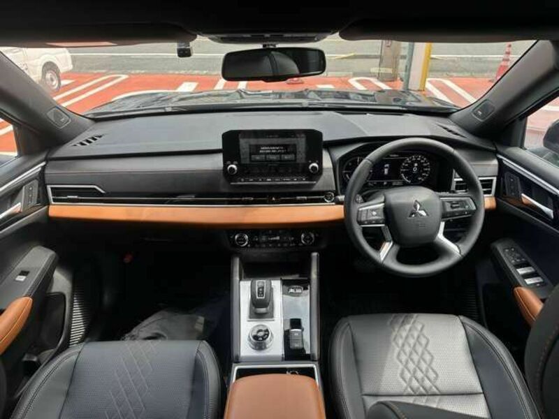 OUTLANDER PHEV