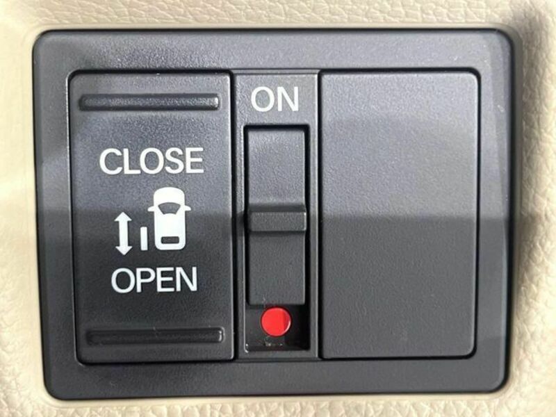 N BOX