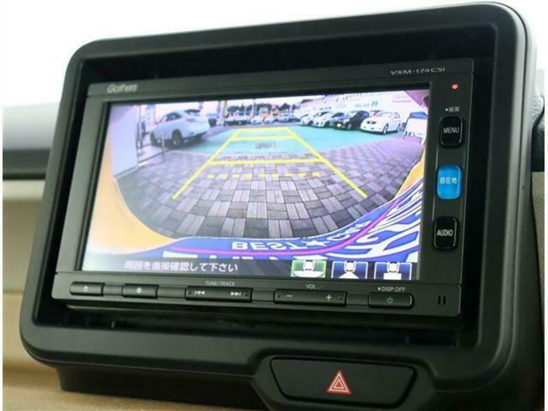 N BOX