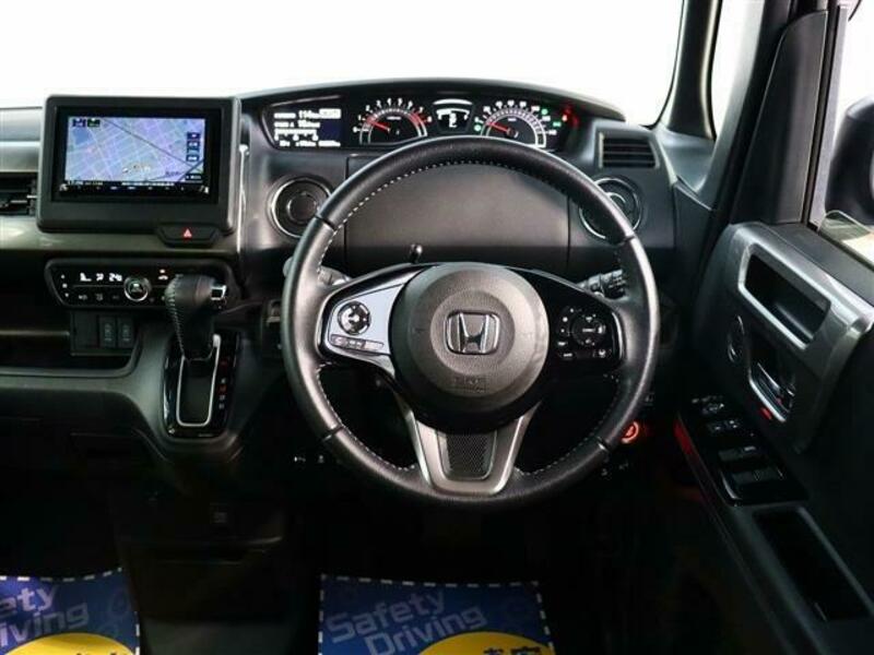 N BOX CUSTOM