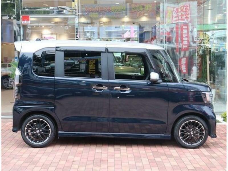 N BOX CUSTOM