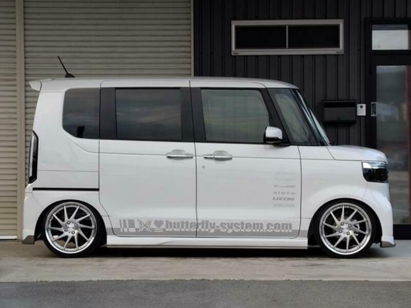 N BOX CUSTOM