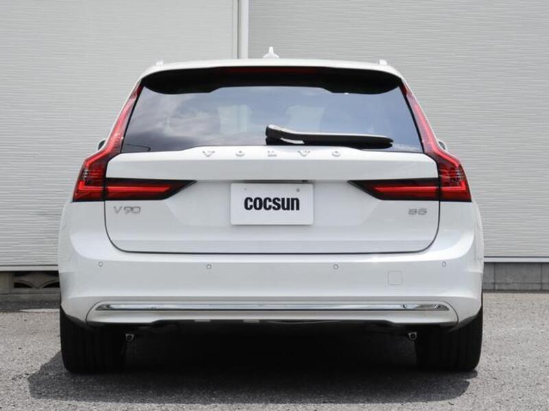 V90