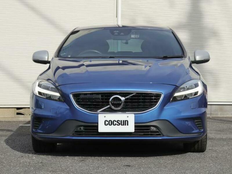 V40