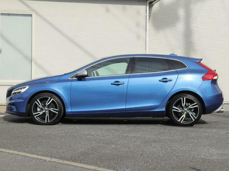 V40