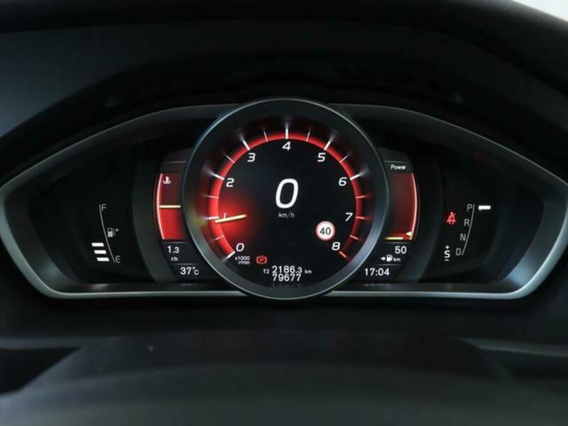 V40