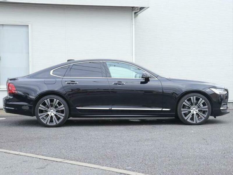 S90